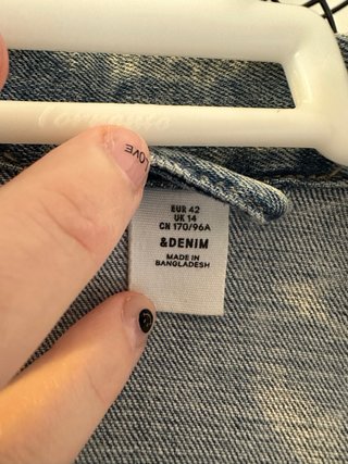 Chaqueta vaquera diseño lavado