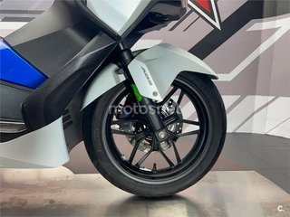 HONDA Forza 125