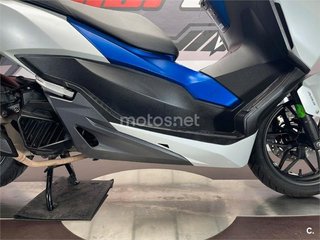 HONDA Forza 125