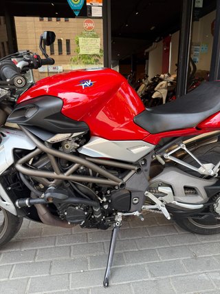 MV AGUSTA BRUTALE 990 R RECIEN REVISADA