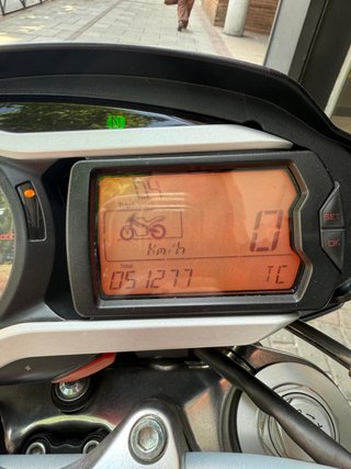 MV AGUSTA BRUTALE 990 R RECIEN REVISADA