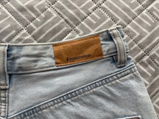 Vaqueros estilo bermudas