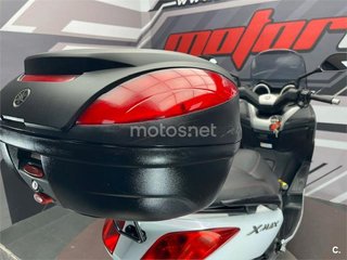 YAMAHA XMAX 250