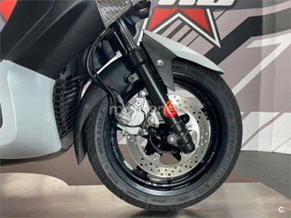 YAMAHA XMAX 250