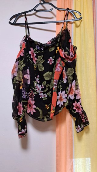 Blusa Guess Estampada Floral Mujer
