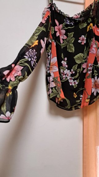 Blusa Guess Estampada Floral Mujer