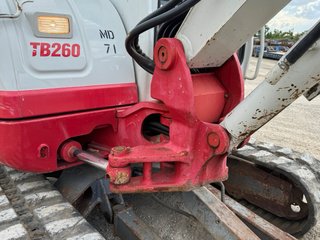 Retroexcavadora Takeuchi TB260 (2015)