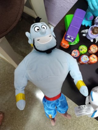 Lote Juguetes Varios  Peluches canicas pokemon etc