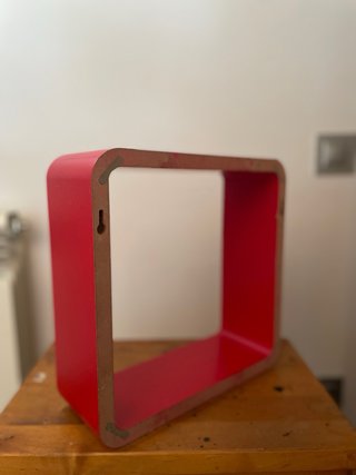 Estantería cubo roja