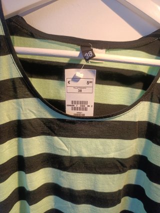 Camiseta H&M Rayas Verde y Negro Talla M