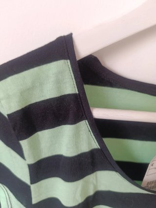 Camiseta H&M Rayas Verde y Negro Talla M