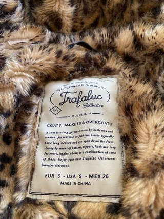 Chaqueta militar forro leopardo verde
