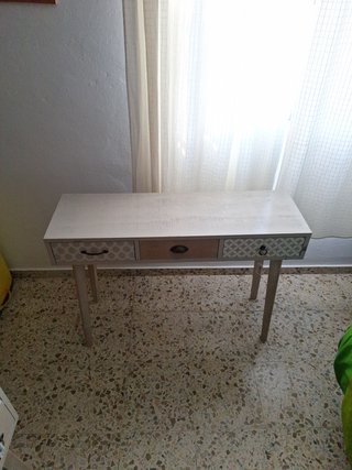 Mesa de entrada de madera