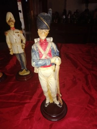 Figuras militares antiguas