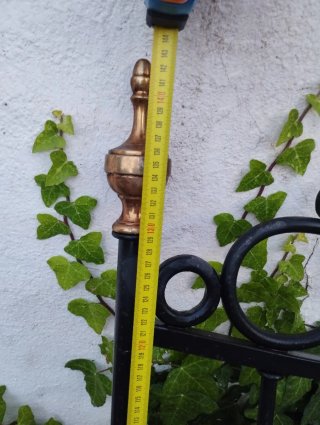 Cabecero Forja Clásico Negro y Dorado
