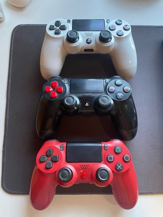 PS4 slim (PlayStation 4) slim con 3 mandos