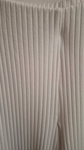 Pantalón de punto acanalado Zara blanco