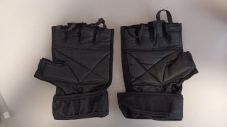 Guanti fitness della marca Salter