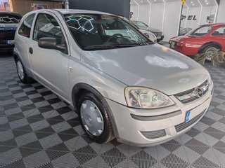 OPEL Corsa Essentia 1.2 16v