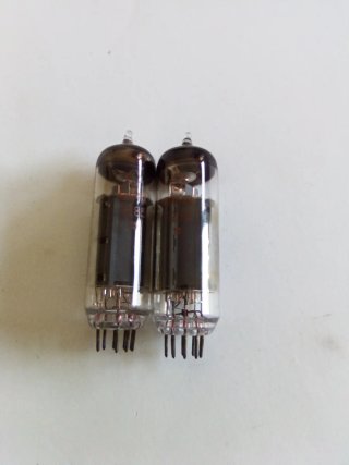 Válvulas 6P14P (EL84)