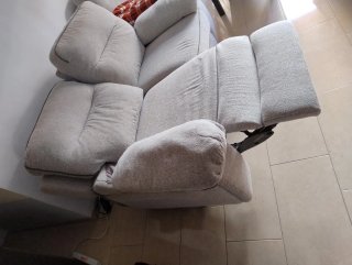 Sofá reclinable eléctrico beige