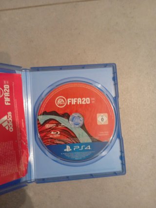 Juegos PS4 en perfecto estado