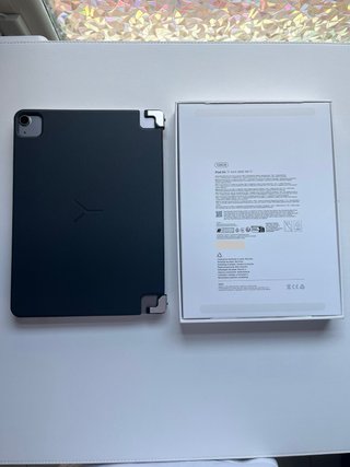 iPad Air M4 + Funda y Teclado Brydge (Inglés)