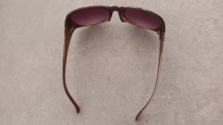 Occhiali da sole da donna marroni e viola