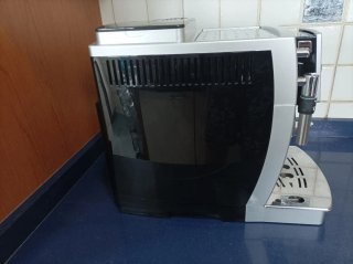 Cafetera Delonghi Plata