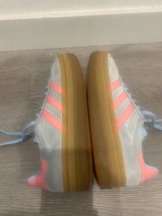 Adidas Gazelle Talla 38.5 Azul Cielo y Rosa