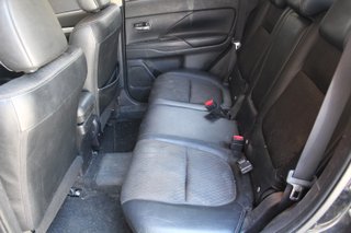 Mitsubishi OUTLANDER 2.0 PHEV Kaiteki Auto 4WD (2014)