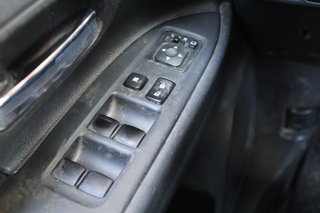 Mitsubishi OUTLANDER 2.0 PHEV Kaiteki Auto 4WD (2014)