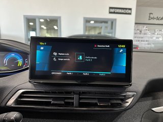 Peugeot 3008 1.6 PureTech Hybrid 225 Allure (2023)