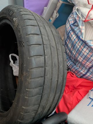 Michelin Pilot Sport 4S 225/45 ZR19