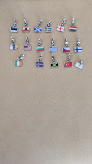 Set 17 Dijes con Pulsera y Llavero Exchange Life