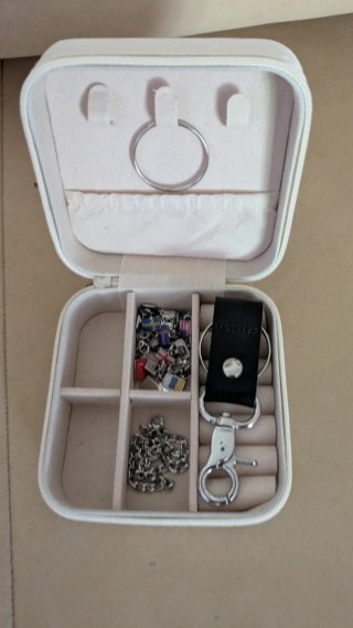 Set 17 Dijes con Pulsera y Llavero Exchange Life