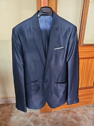 Traje azul Talla 46 Americana y 38 Pantalón