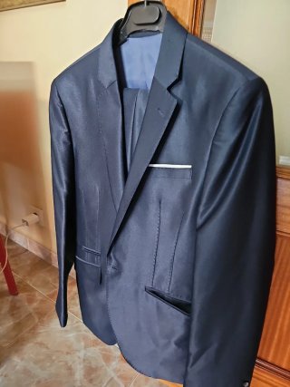 Traje azul Talla 46 Americana y 38 Pantalón