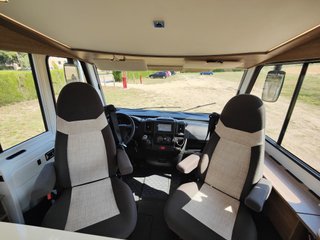Autocaravana integral DETHLEFFS TREND cama isla