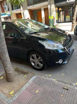 Peugeot 208 2014