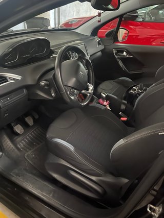Peugeot 208 2014