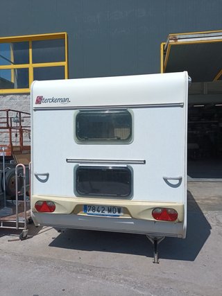 Caravana sterckeman menos 750 kgs