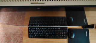 HP Ordenador Todo en Uno 24 i3 7100T 8GB RAM