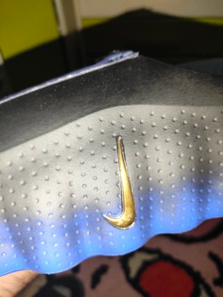 Nike Mind 001