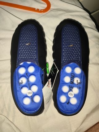 Nike Mind 001