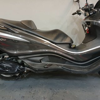 Piaggio X10 350 Maxi Scooter 2012