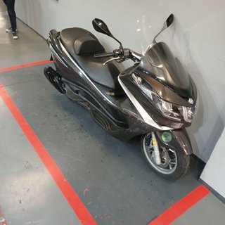 Piaggio X10 350 Maxi Scooter 2012