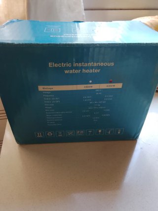 Calentador de agua instantáneo eléctrico