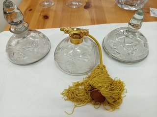 Antiguo juego tocador y perfumero vintage