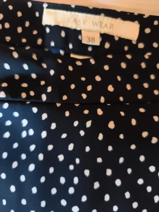 Minifalda de lunares azul y blanco